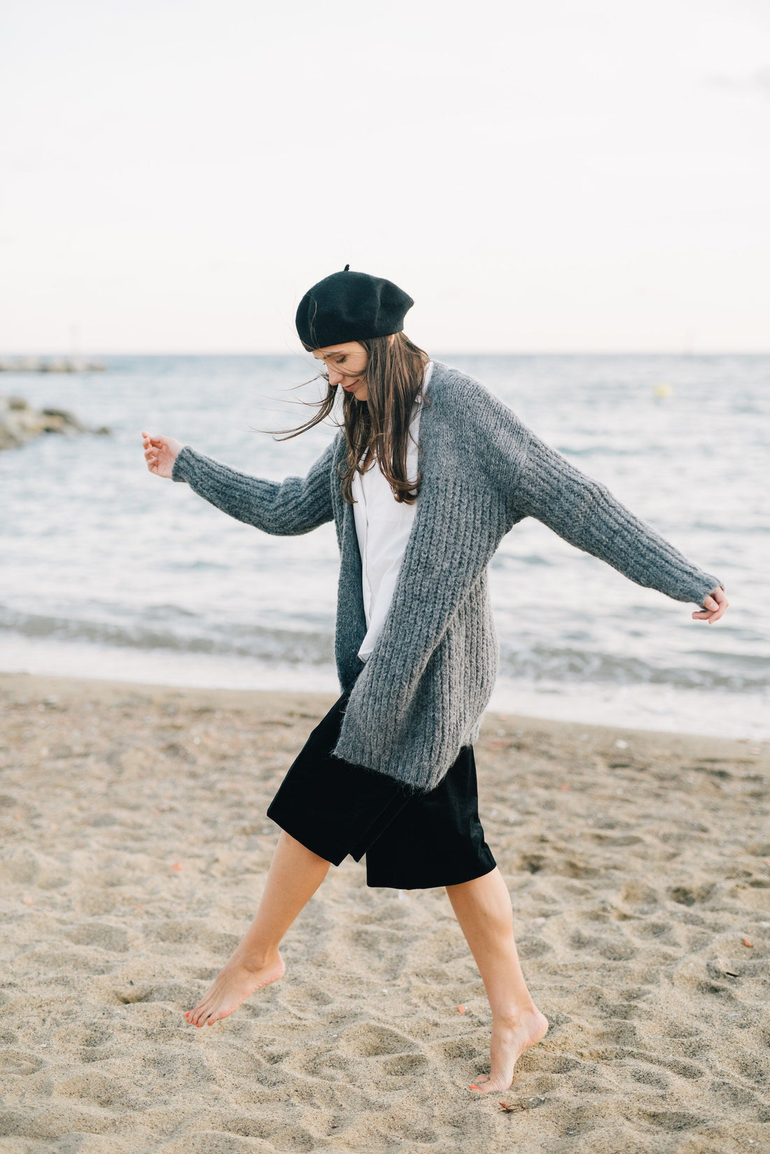 5 Stylish Ways to Wear Women's Knitted Cardigans - Linions