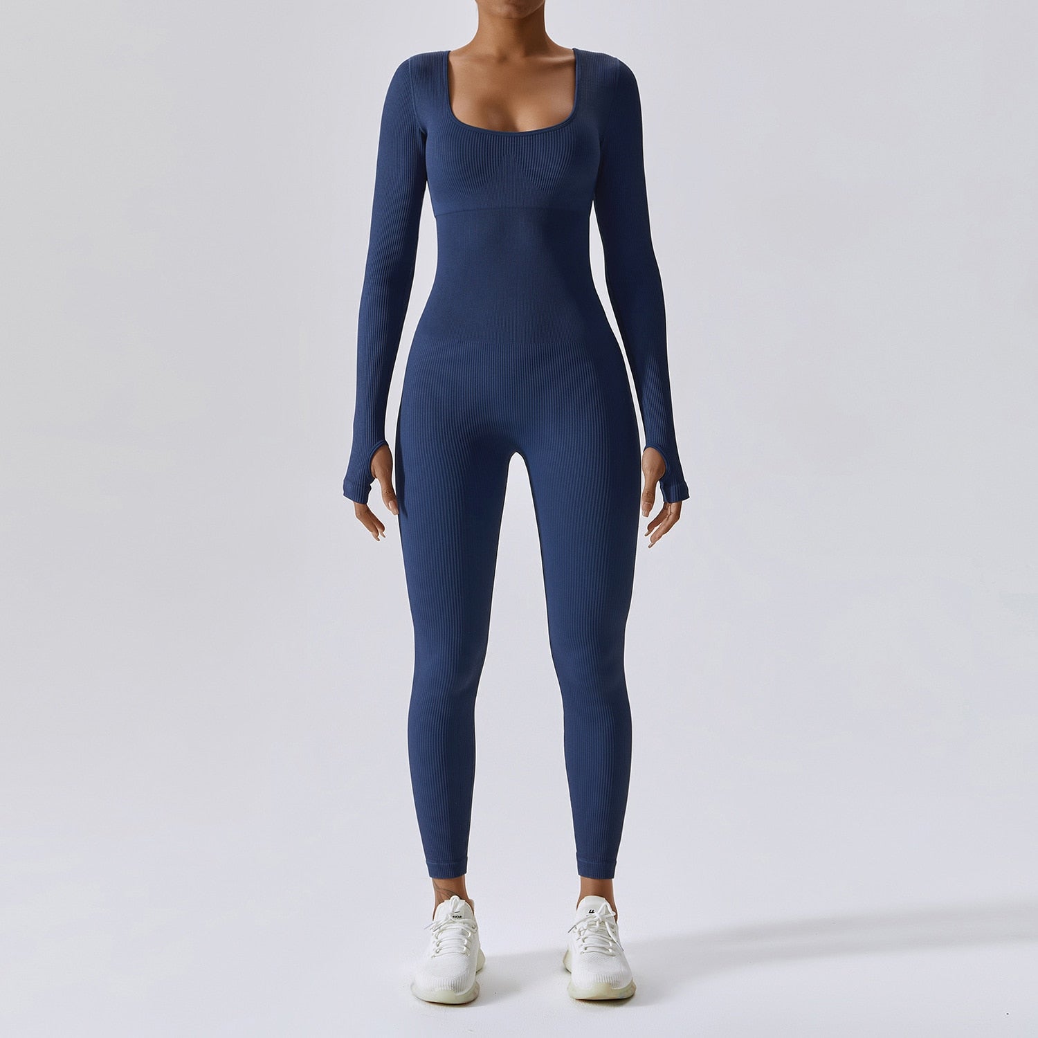 Experience Unmatched Freedom and Style with our Seamless Yoga Suit – Linions