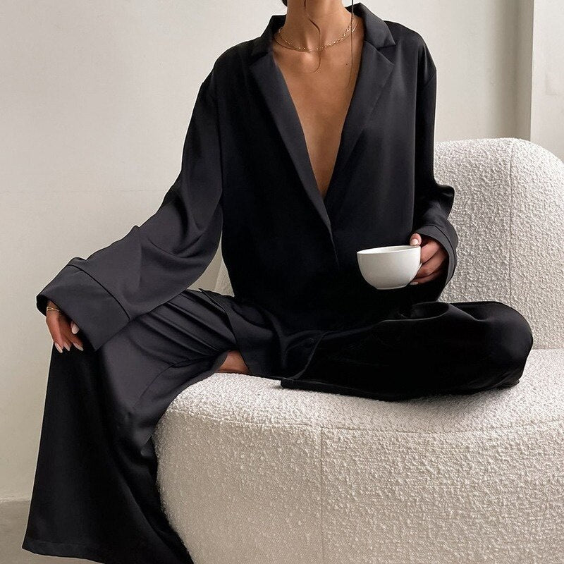 Women's Silk Pyjamas & Sleepwear